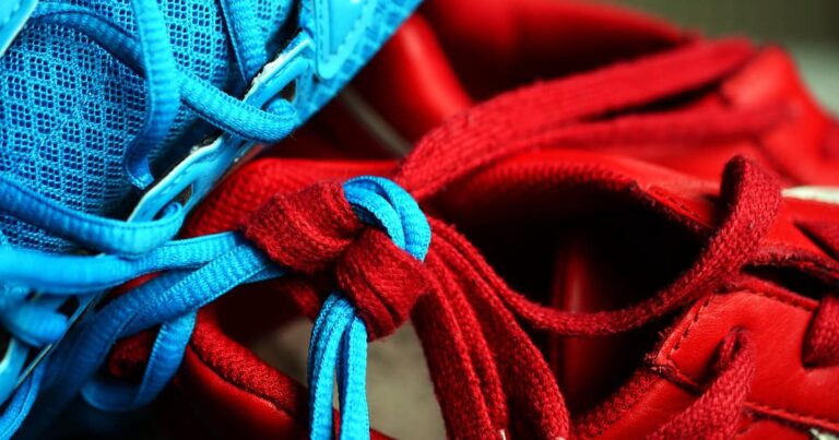 Як підібрати ідеальну довжину шнурків для кросівок, щоб вони не розв’язувалися?