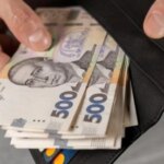Коли українцям стане невигідно тримати гроші на депозитах: відповідь банкіра