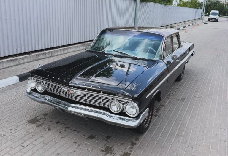 Киевский шедевр: Уникальная Chevrolet Impala 1961 года нашла новую жизнь (фото)