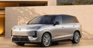 BYD революціонує ринок: новий кросовер проїде 1000 км на одному заряді!