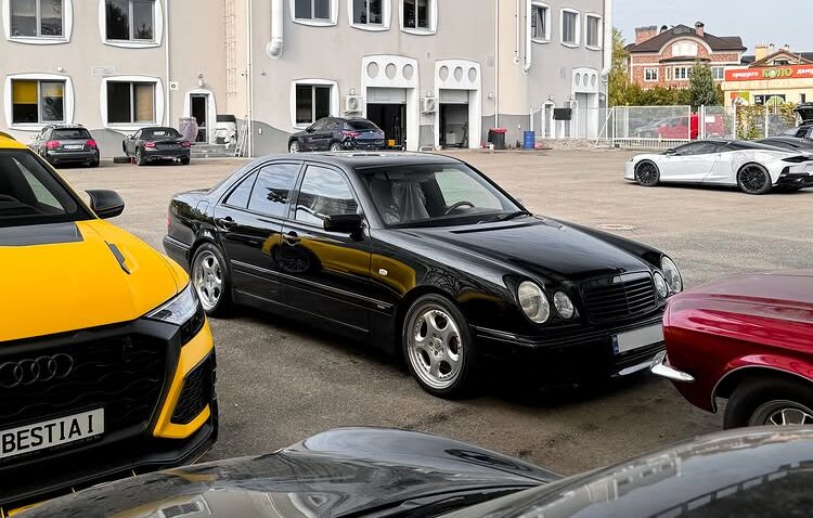 BRABUS E V12 7.3 в Україні: звичайний W210, що розганяється до 330 км/год