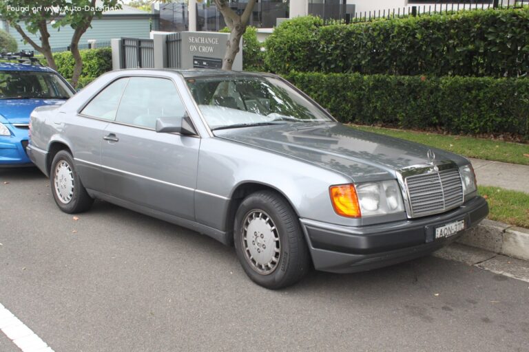 Легендарний Mercedes C124 з Житомира: 30-річний красень повертається на дороги після п’ятирічного гаражного сну