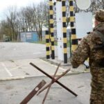 Тривоги можуть зупинити роботу пунктів пропуску попередили у ДПСУ
