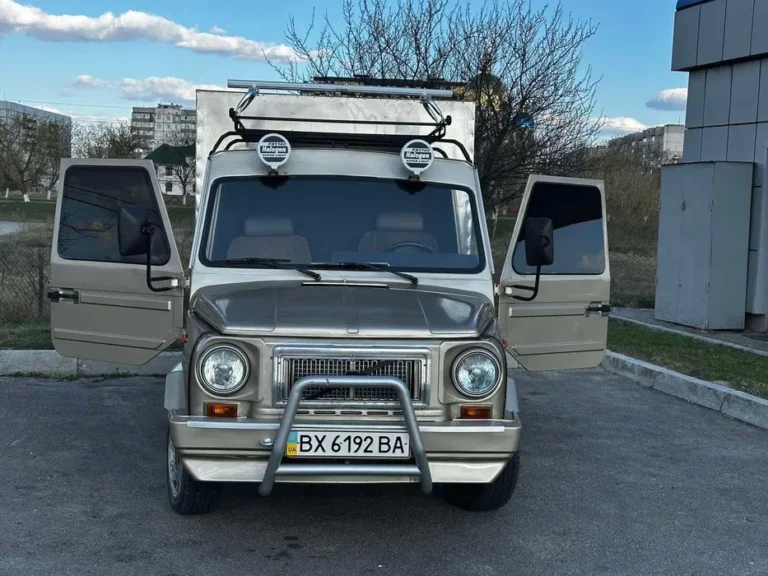 Нетішинці продають унікальний ЛуАЗ-13021 з німецьким дизелем та термічкою