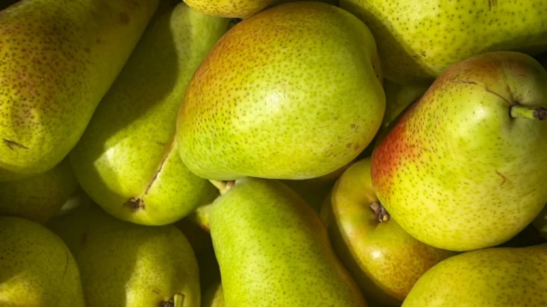 Смачне диво для серця та травлення ось цей фрукт